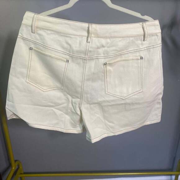 Le Lis White Studded Denim Shorts - Picture 3 of 8